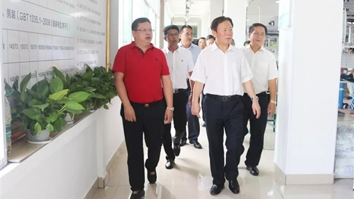 自治區(qū)統(tǒng)戰(zhàn)部部長徐紹川蒞臨百裕調研指導工作