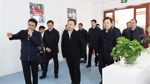 推進(jìn)專項行動走深走實，以發(fā)展實績檢驗主題教育成效 I 梧州市委書記蔣連生蒞臨百裕集團(tuán)調(diào)研